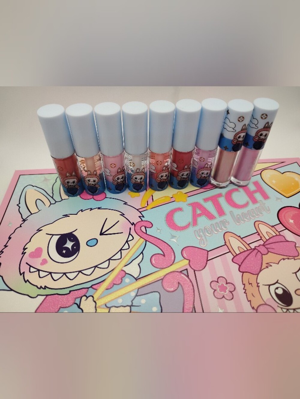 🆕 1 Labubu Beautiful 54 Color Eyeshadow Palette & 8 Labubu Lip Glosses - Picture 10 of 11